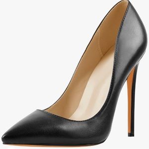 New in box women’s heels